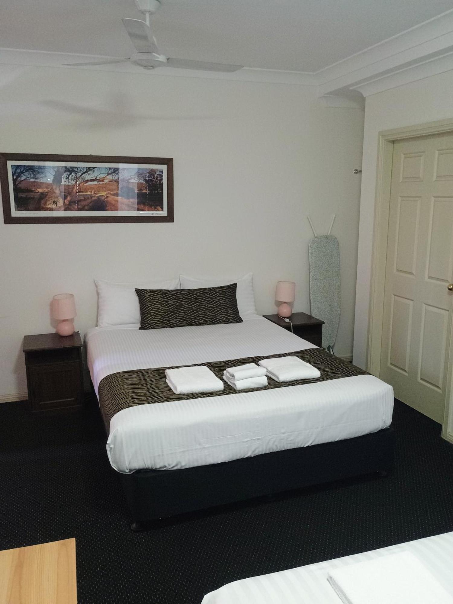 Across Country Motor Inn Dubbo Dış mekan fotoğraf